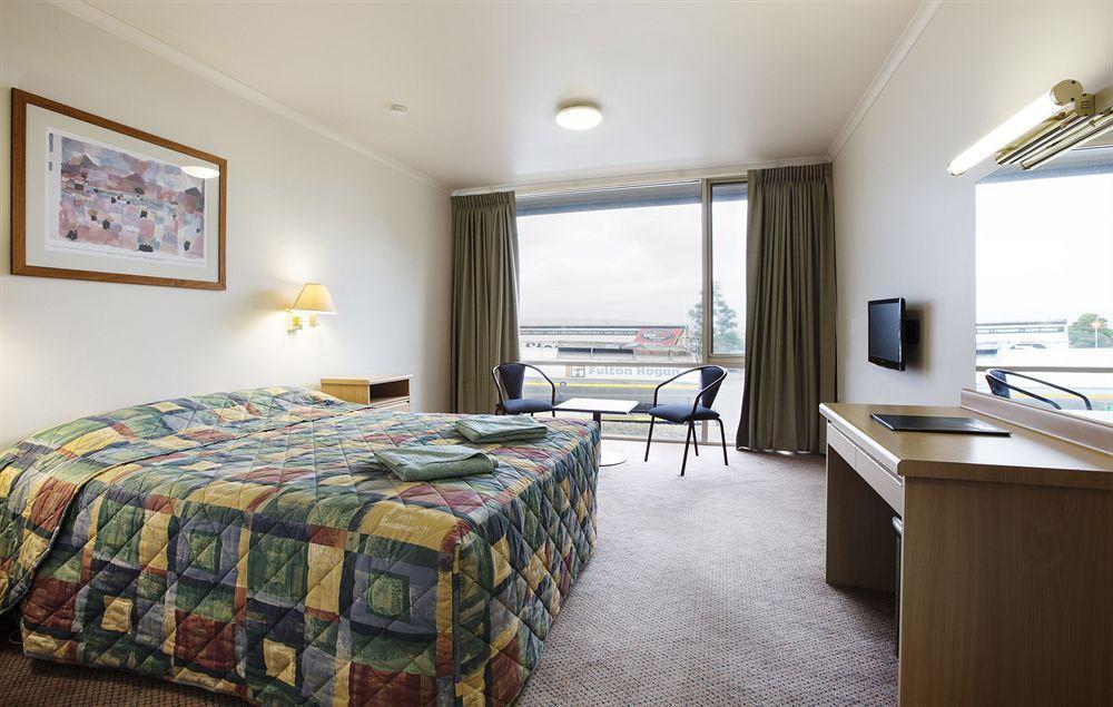 Nightcap At Morwell Hotel Экстерьер фото