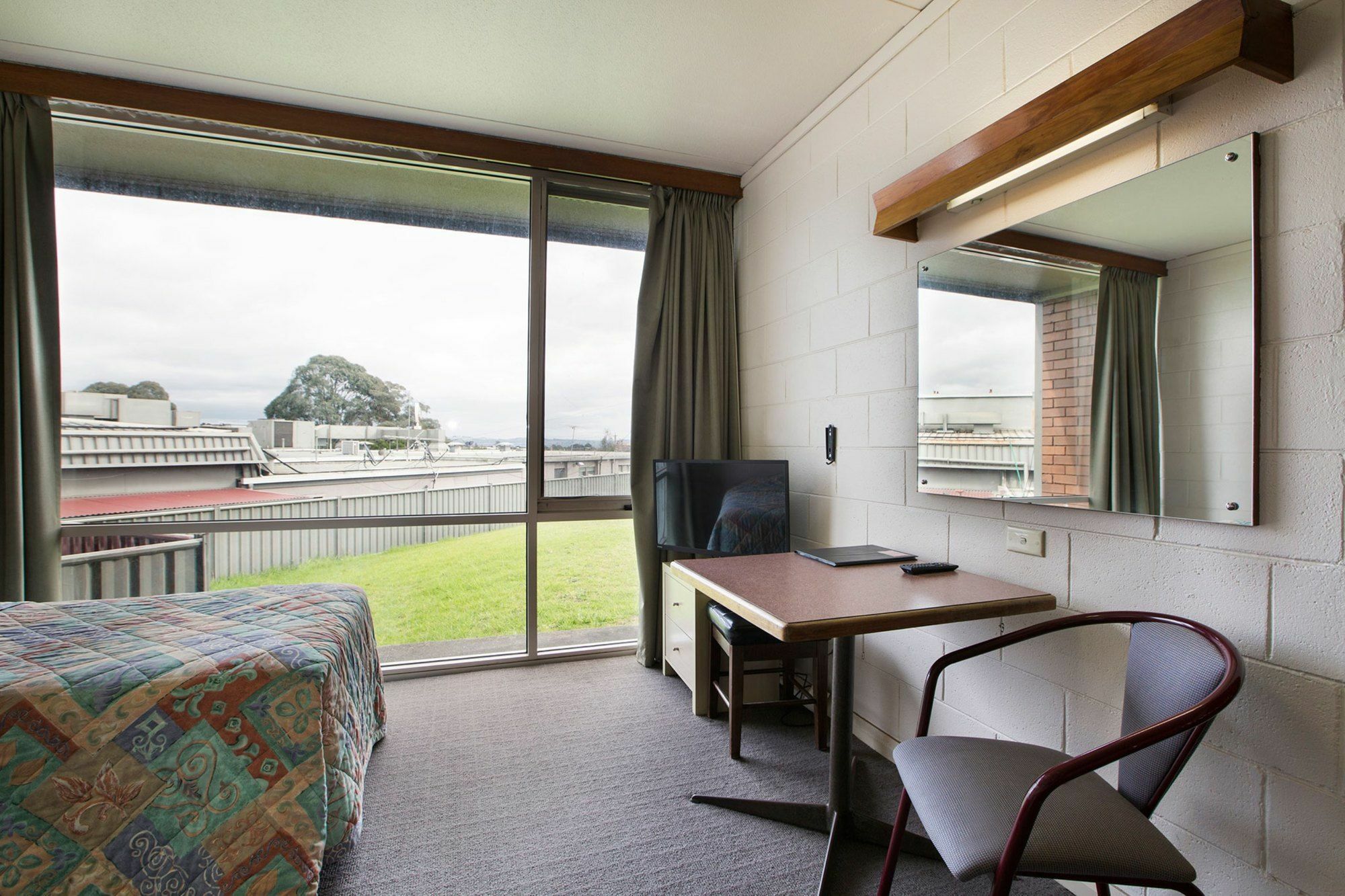 Nightcap At Morwell Hotel Экстерьер фото